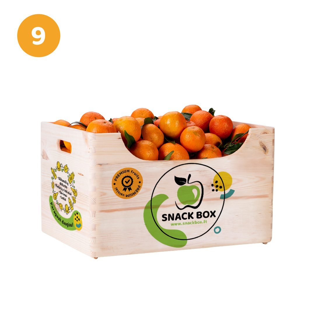 Mandarinų dovana medinėje dėžėje